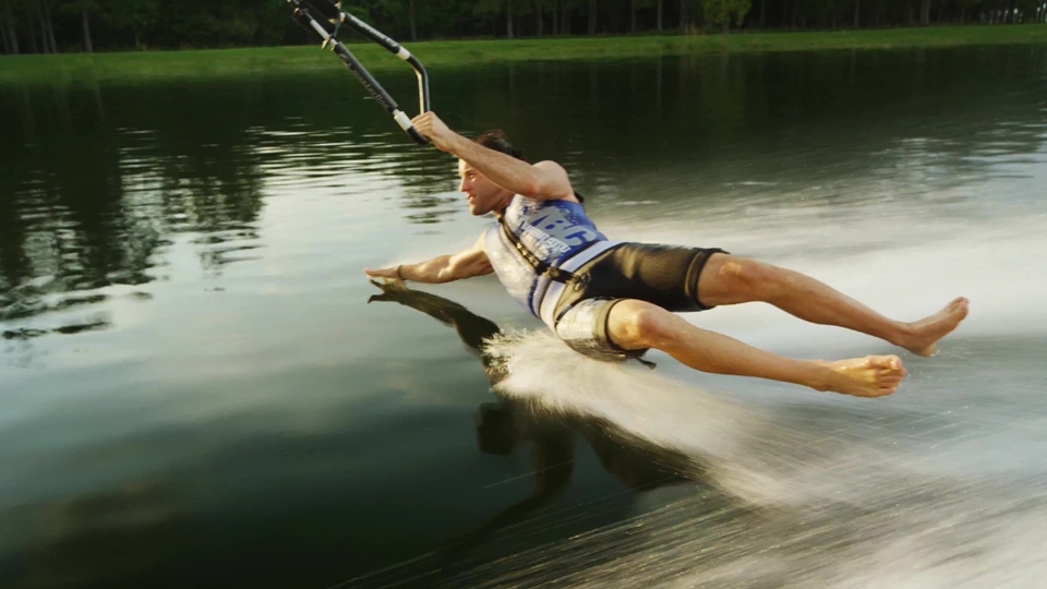 [4K超清演示片] 滑水运动.mp4_000157.021.jpg