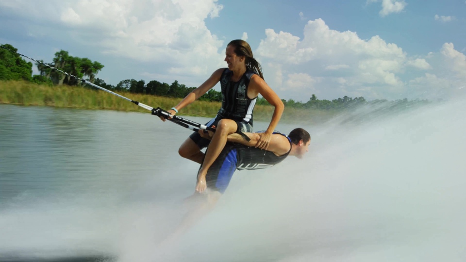 [4K超清演示片] 滑水运动.mp4_000206.691.jpg