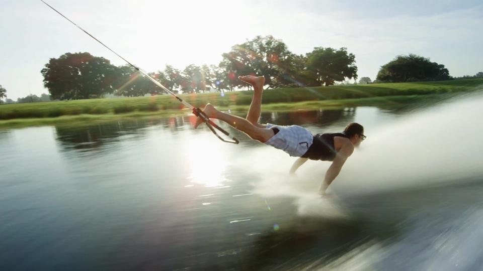 [4K超清演示片] 滑水运动.mp4_000225.021.jpg