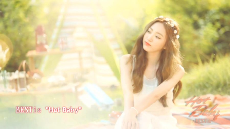 003[FOX][精緻中字][MV] BESTie - Hot Baby [動態光暈特效版][仲夏夜女神純愛閃光魅力.jpg