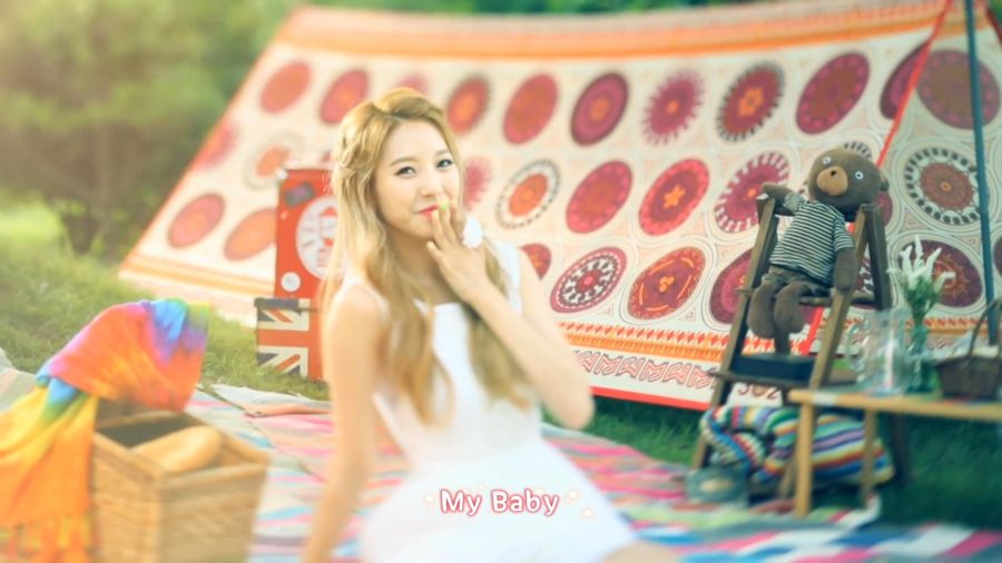 005[FOX][精緻中字][MV] BESTie - Hot Baby [動態光暈特效版][仲夏夜女神純愛閃光魅力.jpg