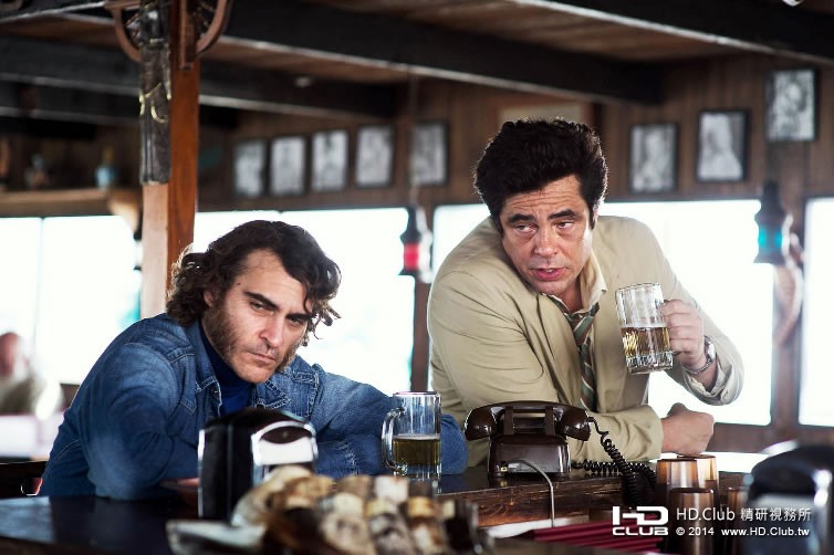 inherent-vice-joaquin-phoenix-benicio-del-toro.jpg