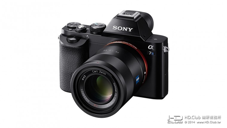 圖四:購買超輕小全片幅攝錄至尊【α7S】,即贈雙重好禮SF-64UX高速記憶卡與專屬相機.jpg 圖四:購買超輕小全片幅攝錄至尊【α7S】,即贈雙重好禮SF-64UX高速記憶卡與專屬相機.jpg