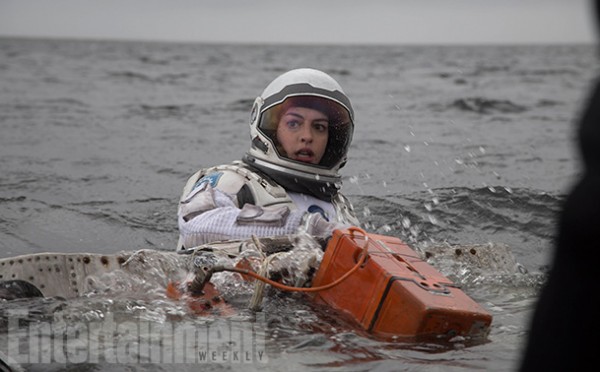 interstellar-anne-hathaway1-600x372.jpg