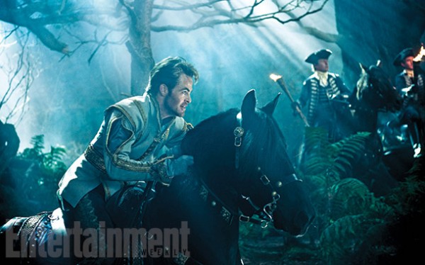 into-the-woods-chris-pine-600x374.jpg