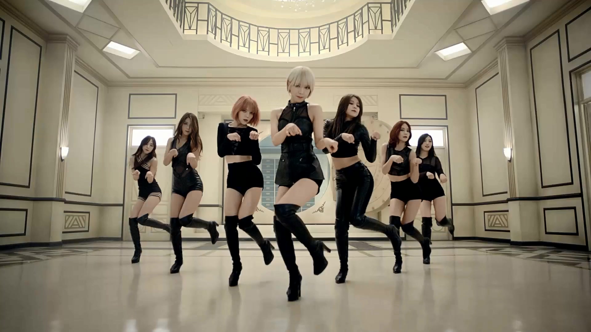 AOA - Like a Cat (GOMTV1080P).mp4_20141119_175332.264.jpg
