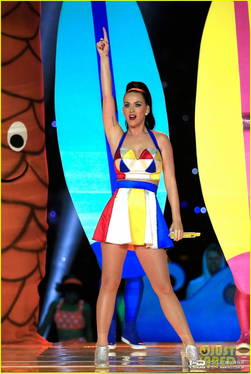 katy-perry-super-bowl-halftime-show-2015-01.jpg