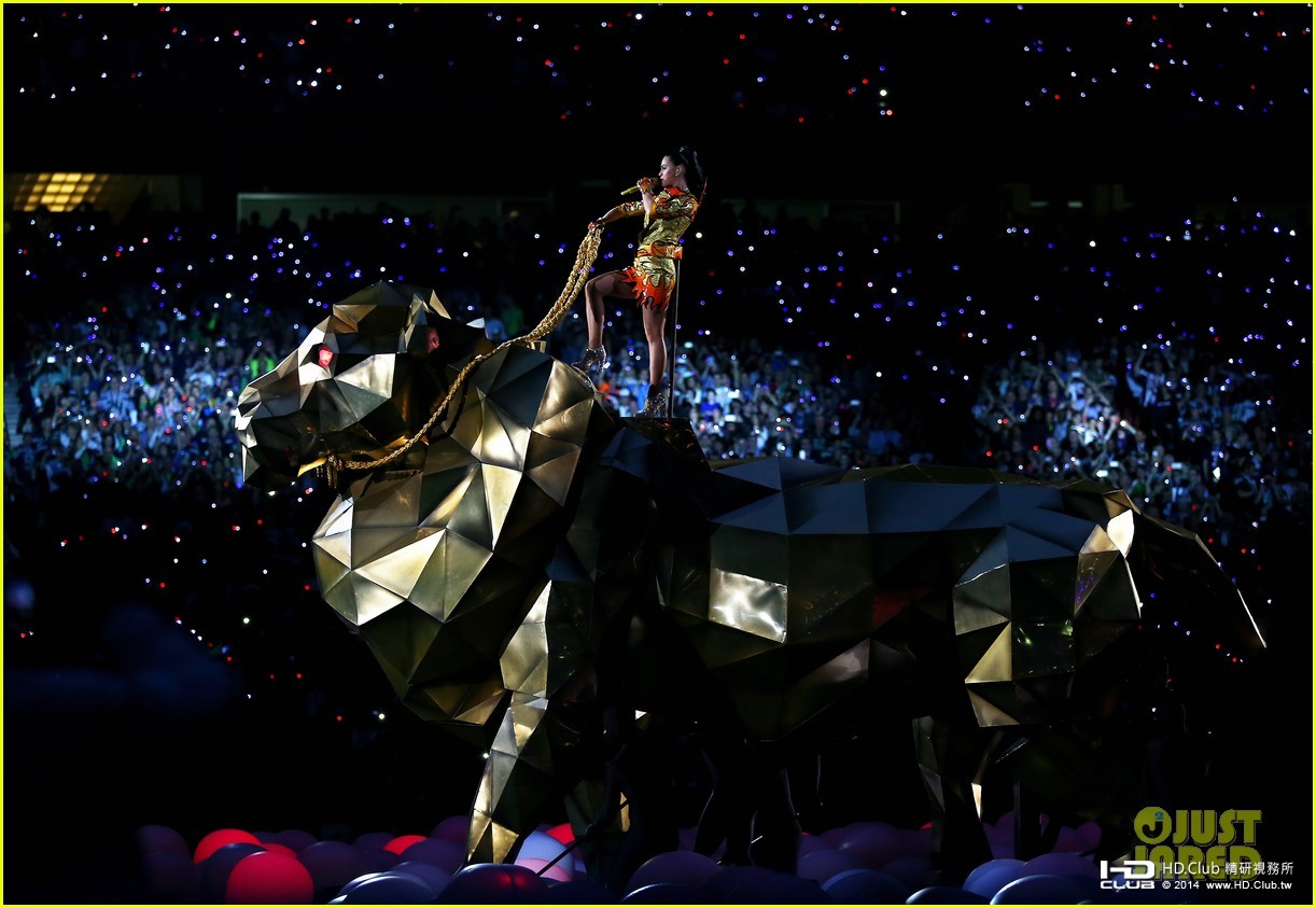katy-perry-super-bowl-halftime-show-2015-44.jpg