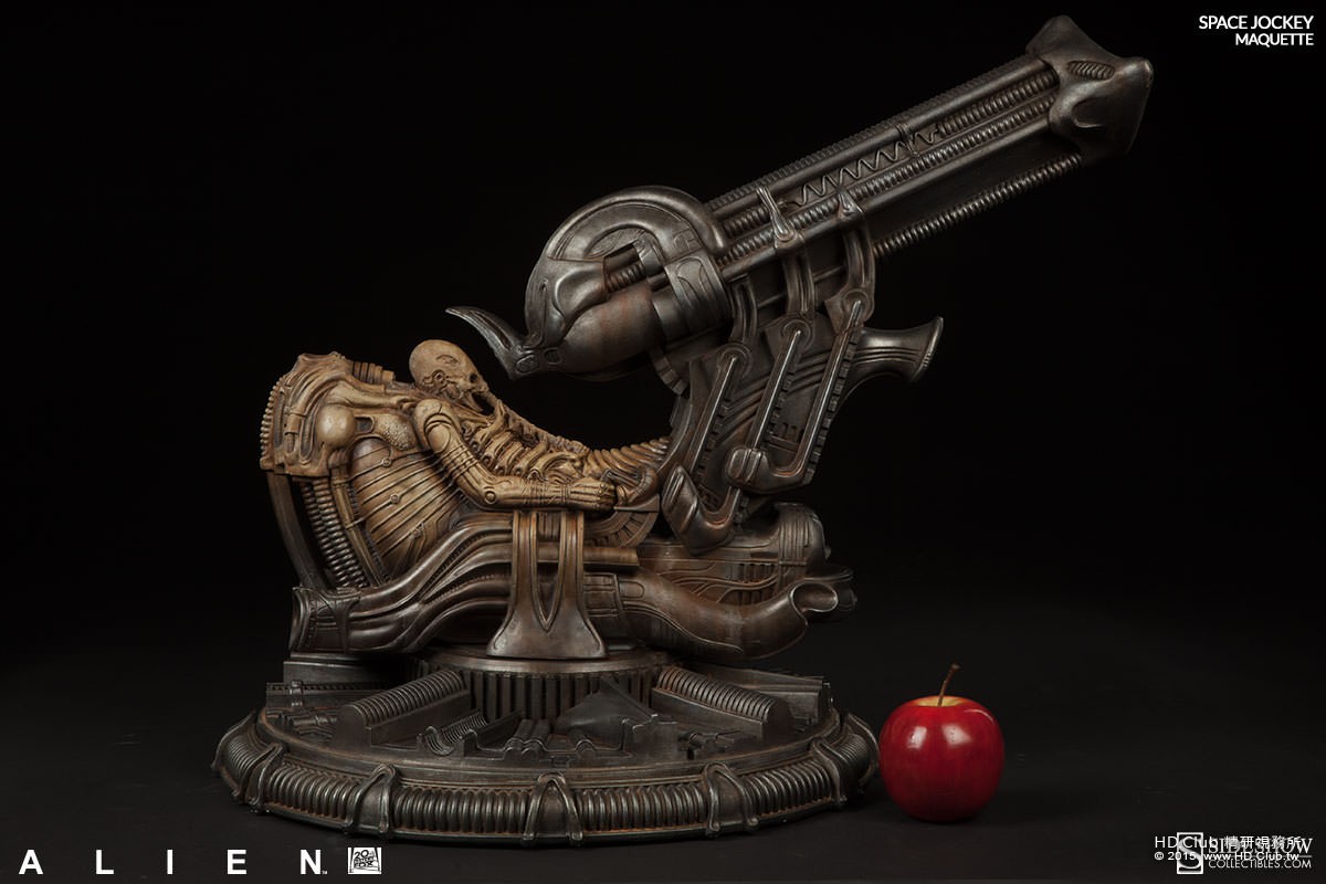 alien-space-jockey-maquette-2.jpg