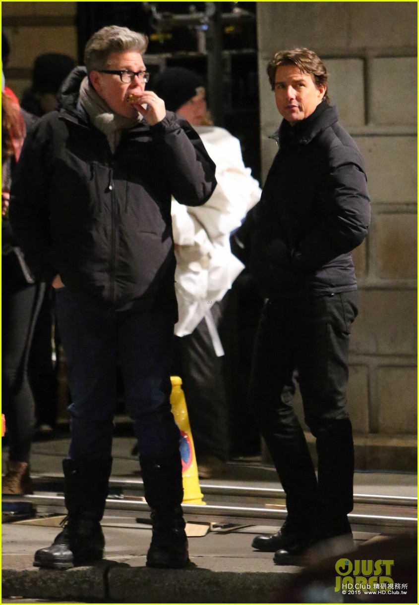tom-cruise-mission-impossible-5-resumes-filming-03.jpg