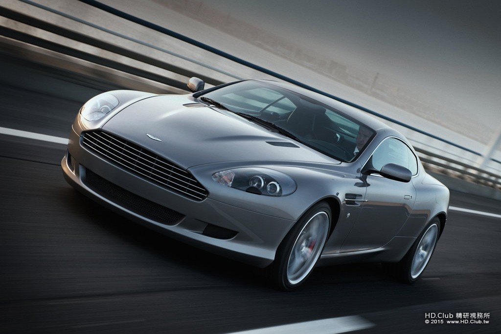 2004 Aston Martin DB9.jpg