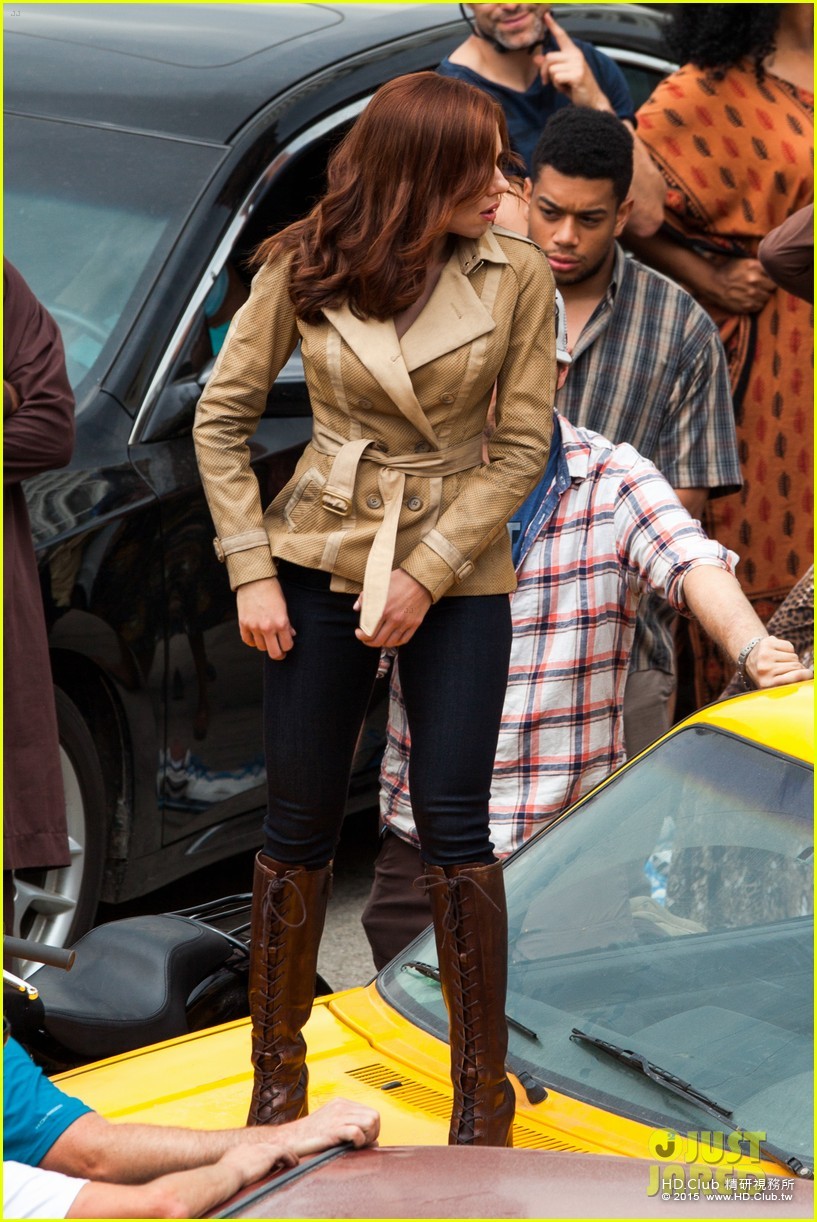 scarlett-johansson-captain-america-civil-war-set-pictures-02.jpg