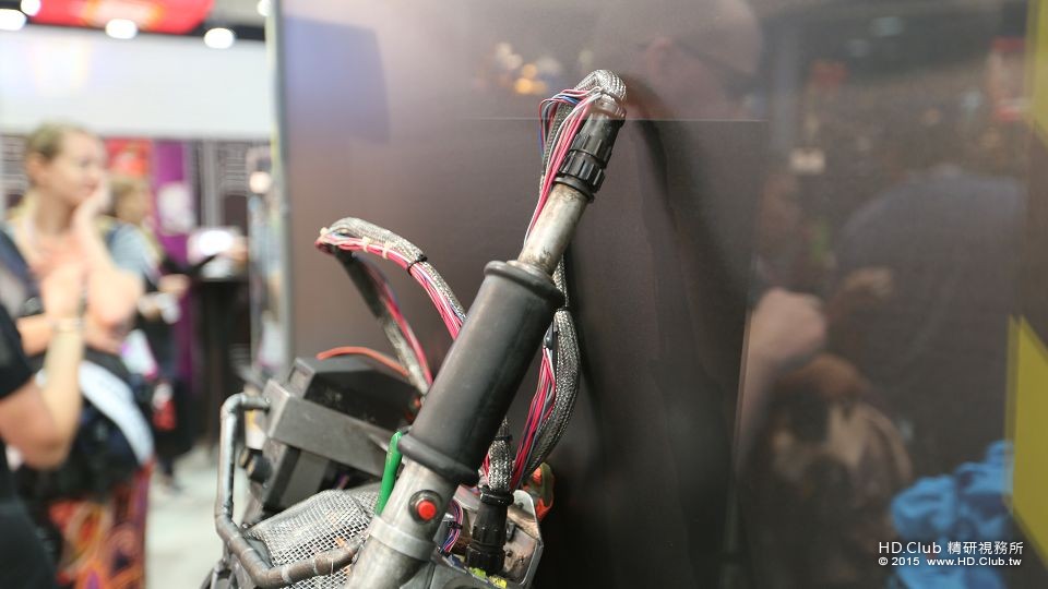 ghostbusters-proton-pack-picture-comic-con-5.jpg