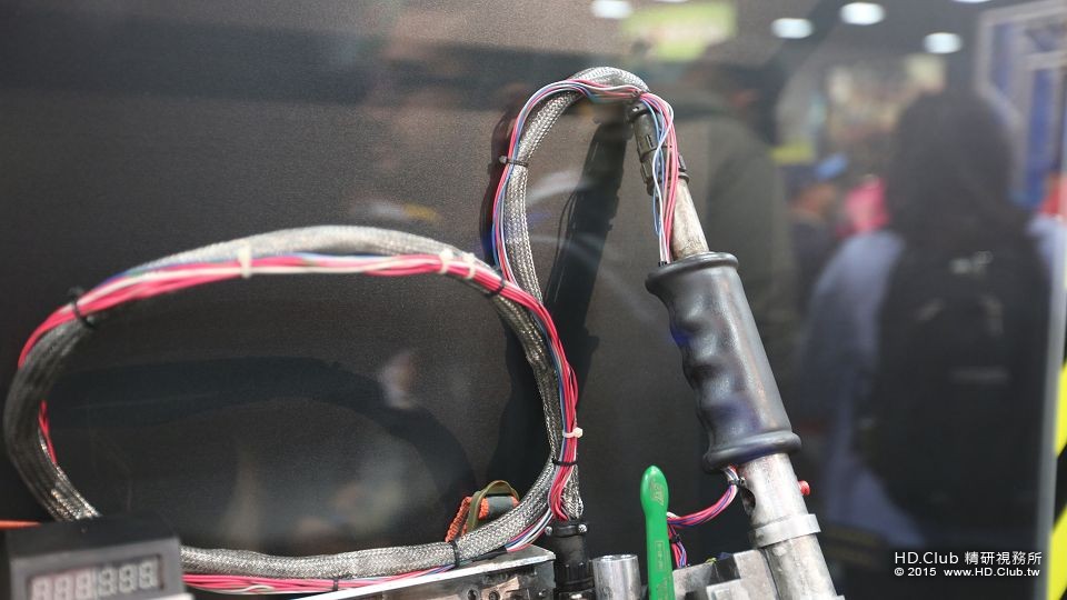 ghostbusters-proton-pack-picture-comic-con-9.jpg