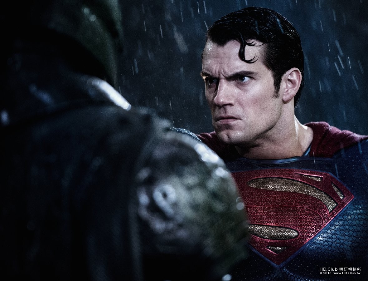 batman-vs-superman-image-henry-cavill.jpg