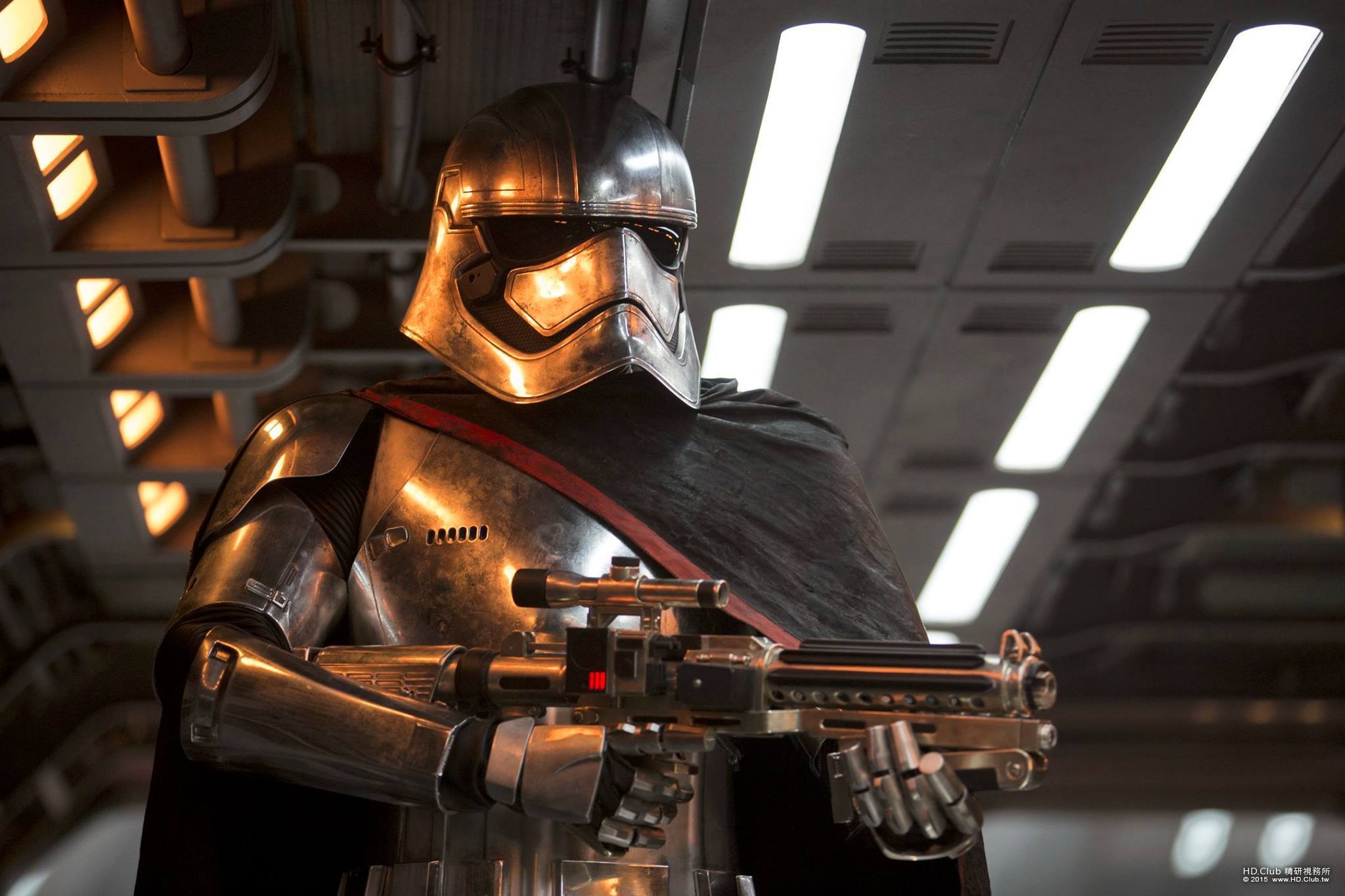 star-wars-the-force-awakens-captain-phasma-gwendoline-christie.jpg