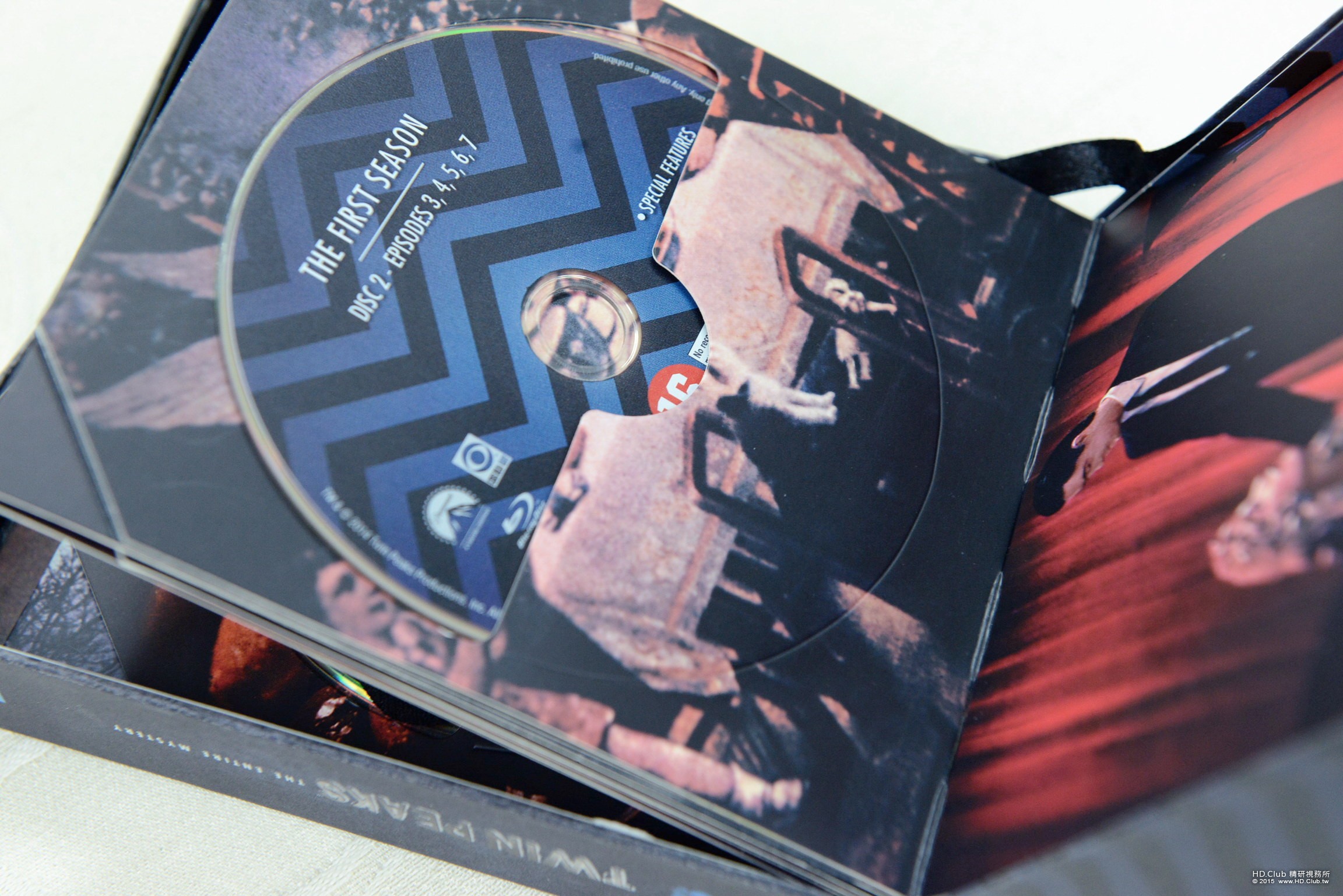 Twin Peaks - The Entire Mystery.02.JPG