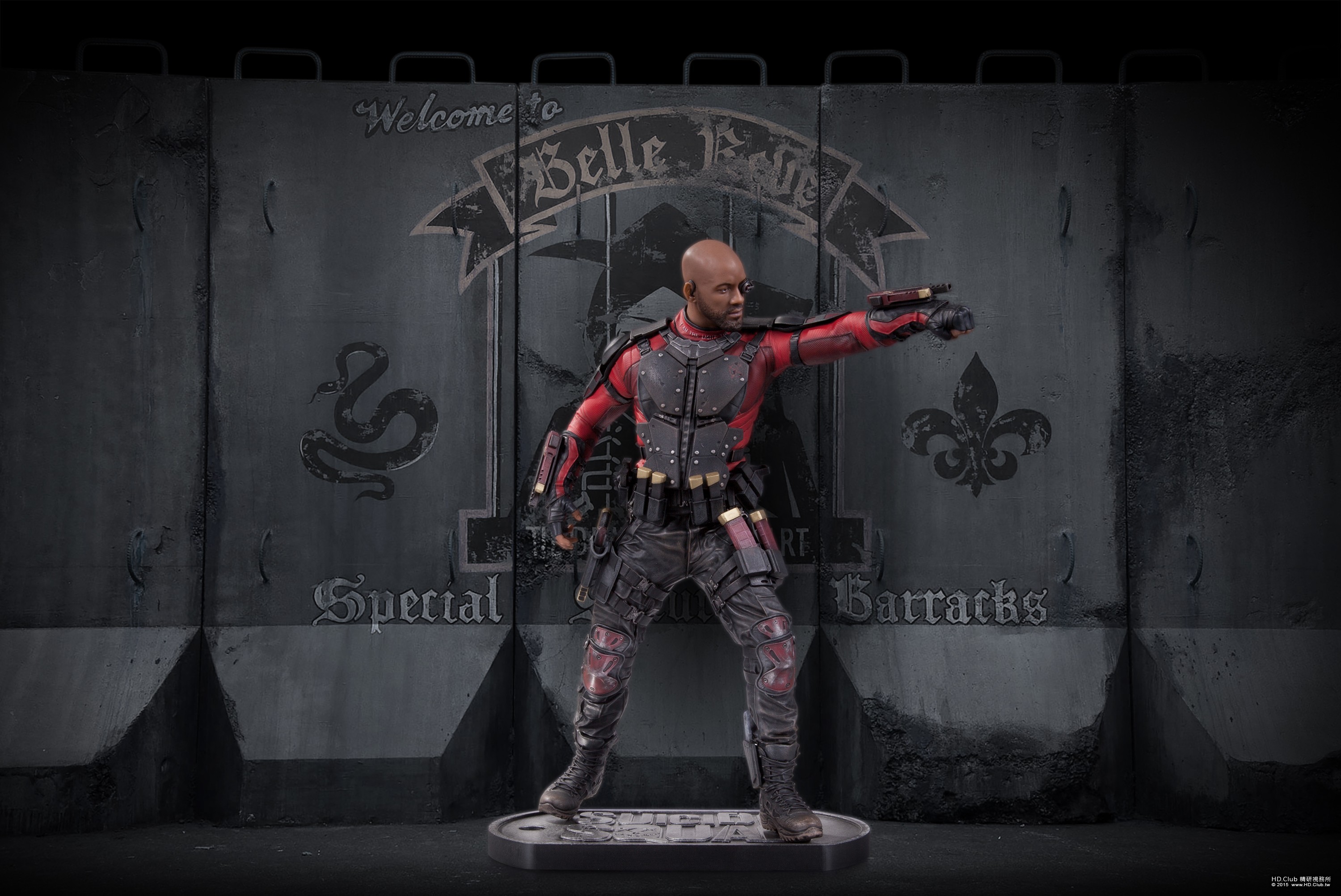 deadshotstatue.jpg