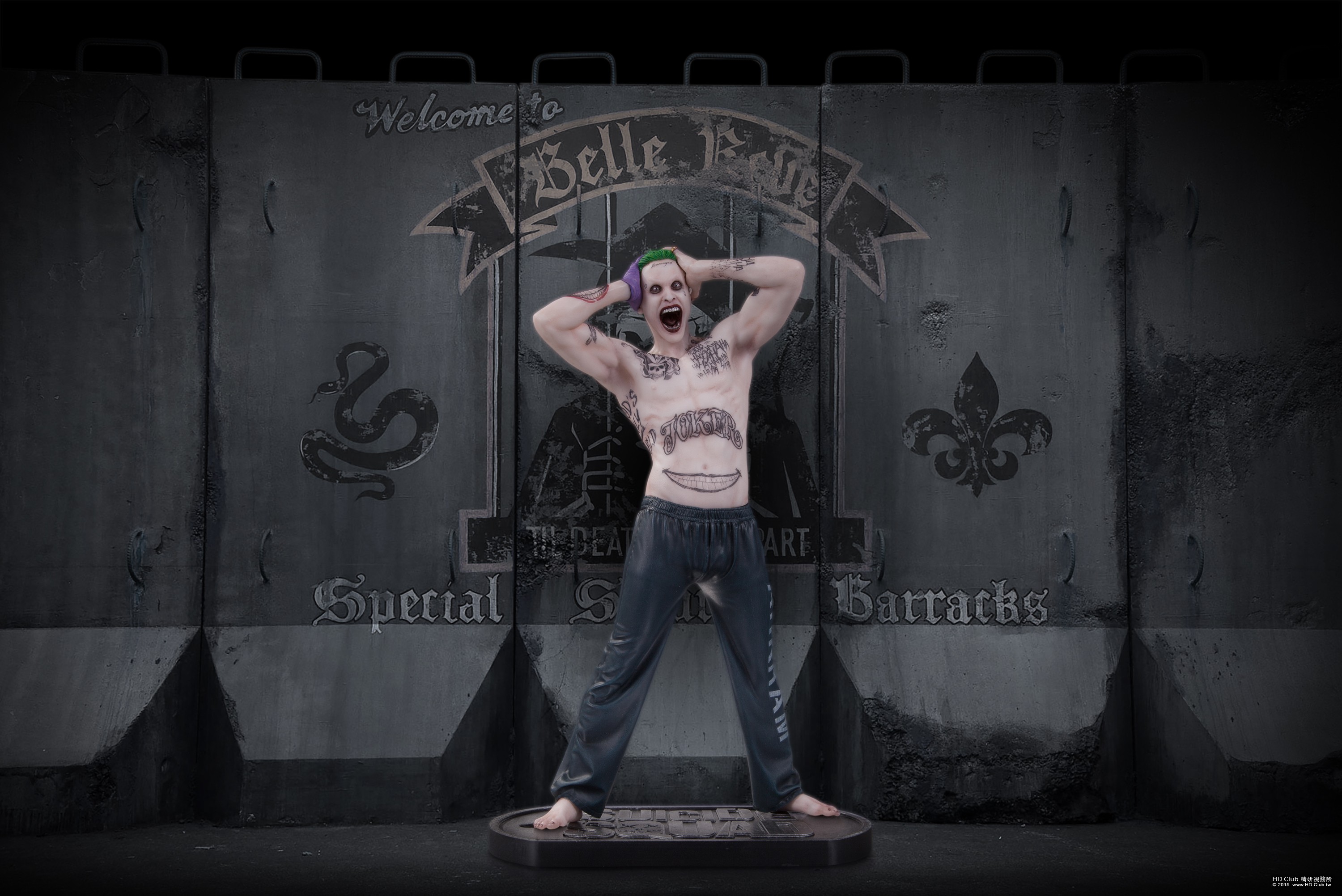 jokerstatue.jpg