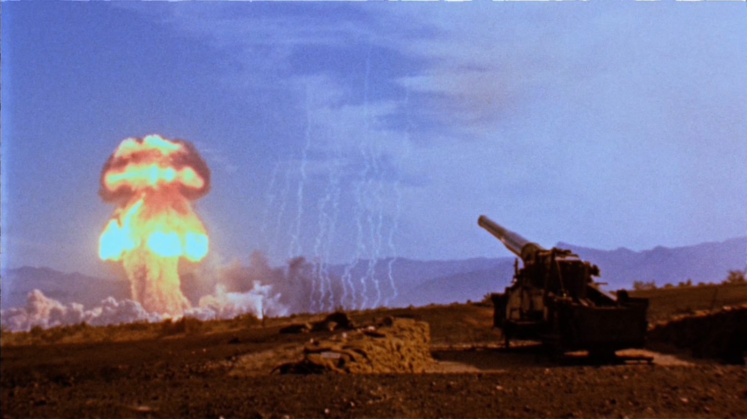 尘封核爆 Trinity.And.Beyond.1995 04.jpg