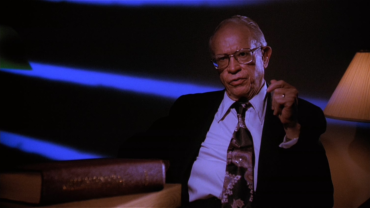 尘封核爆 Trinity.And.Beyond.1995 03.jpg