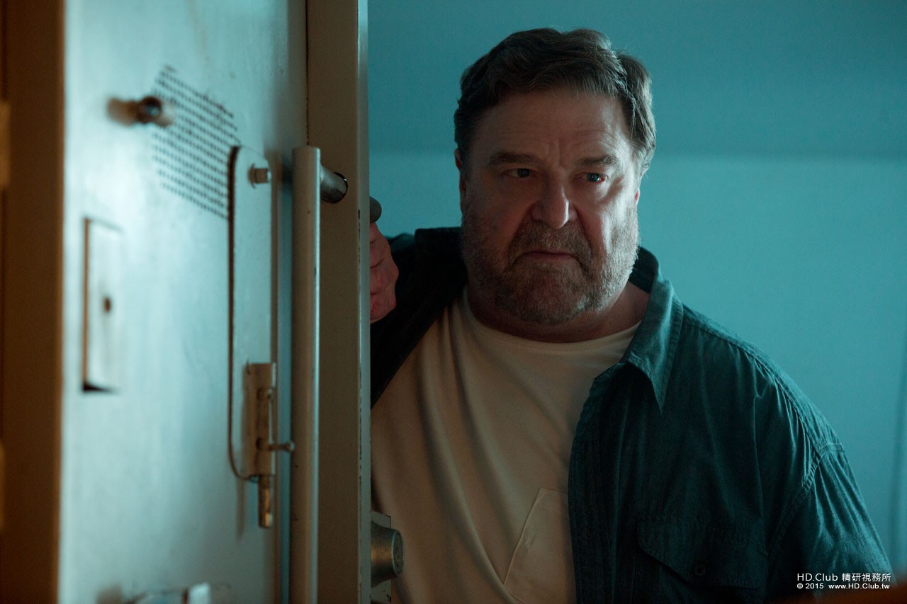 10cloverfieldlane0002.jpg
