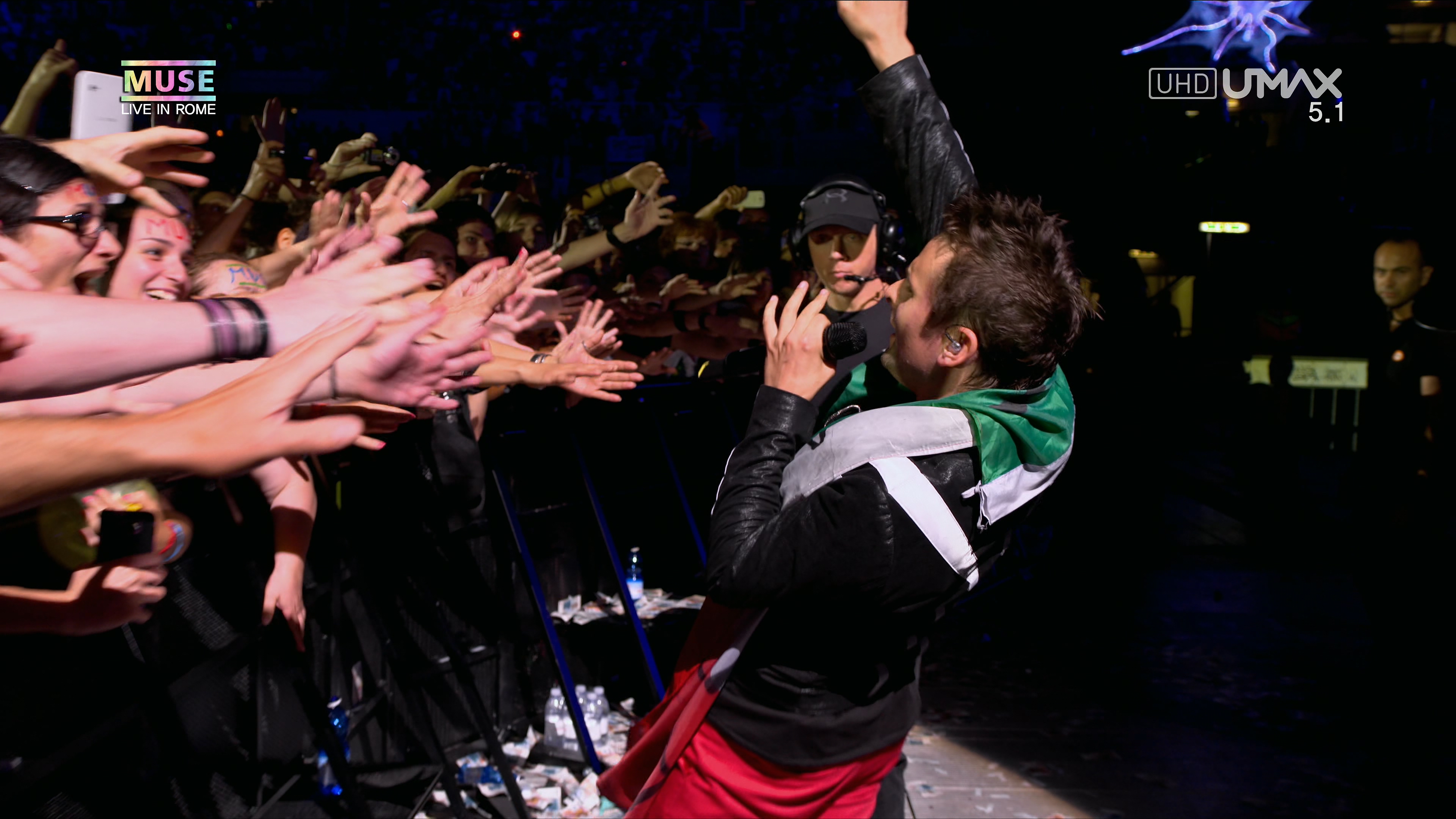 Muse.Live.At.Rome.Olympic.Stadium.2013.2160p.UHDTV.HEVC.mkv_20160312_235835.031.jpg
