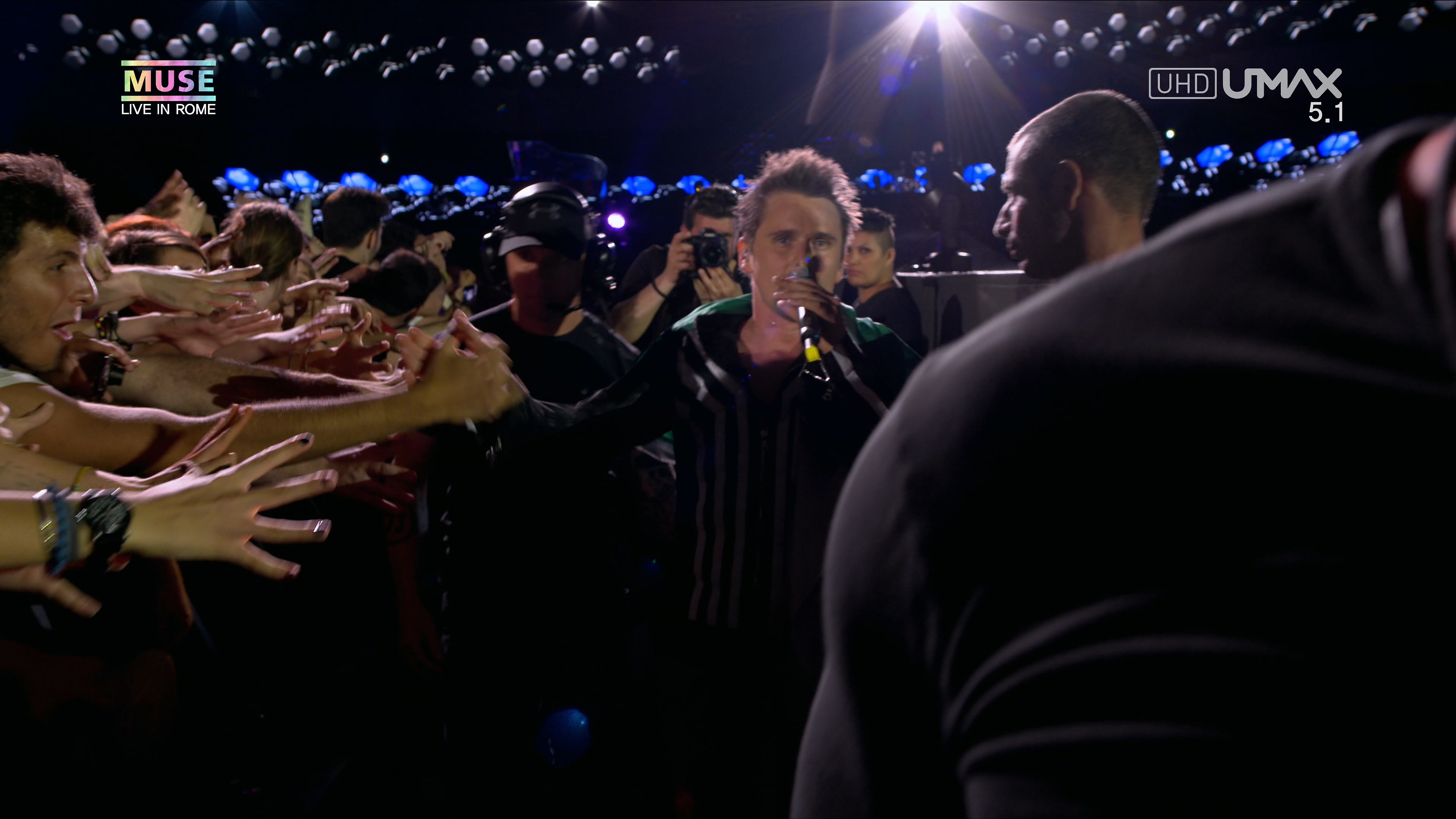 Muse.Live.At.Rome.Olympic.Stadium.2013.2160p.UHDTV.HEVC.mkv_20160313_000136.781.jpg