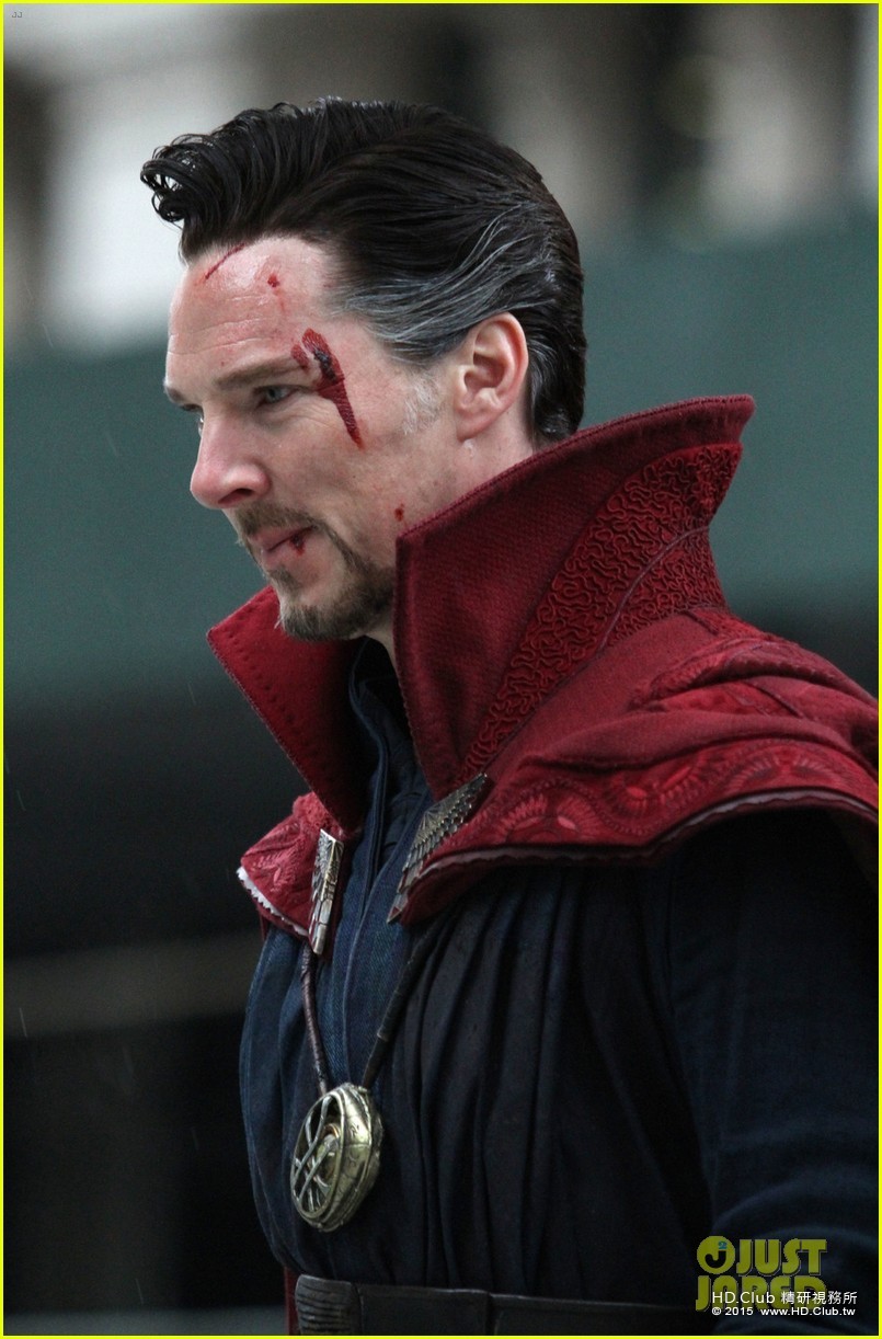benedict-cumberbatch-films-doctor-strange-in-nyc-first-pics-02.jpg