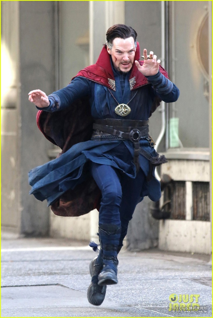mads-mikkelsen-benedict-cumberbatch-dr-strange-set-01.jpg