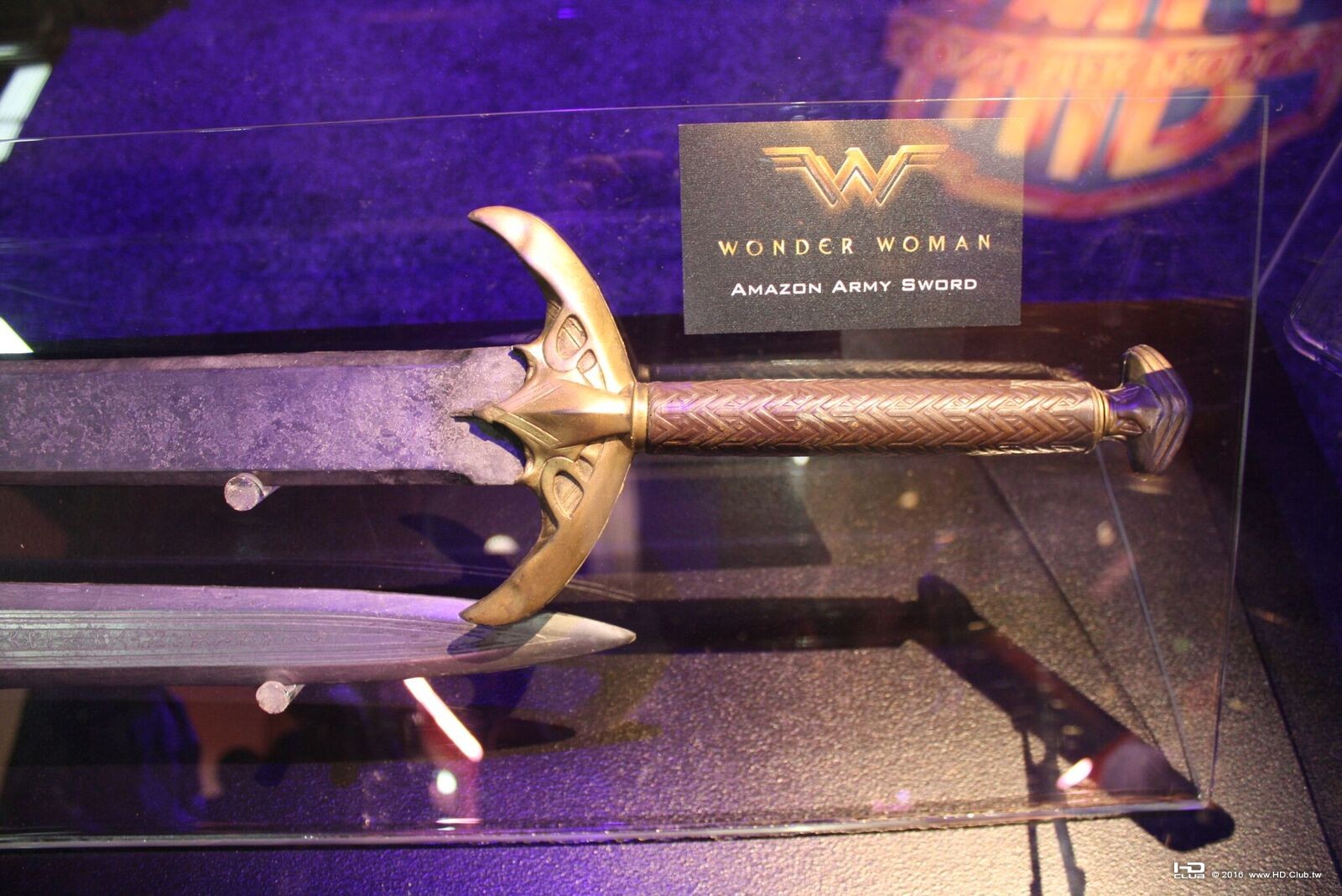 wonder-woman-movie-sword-amazon.jpg