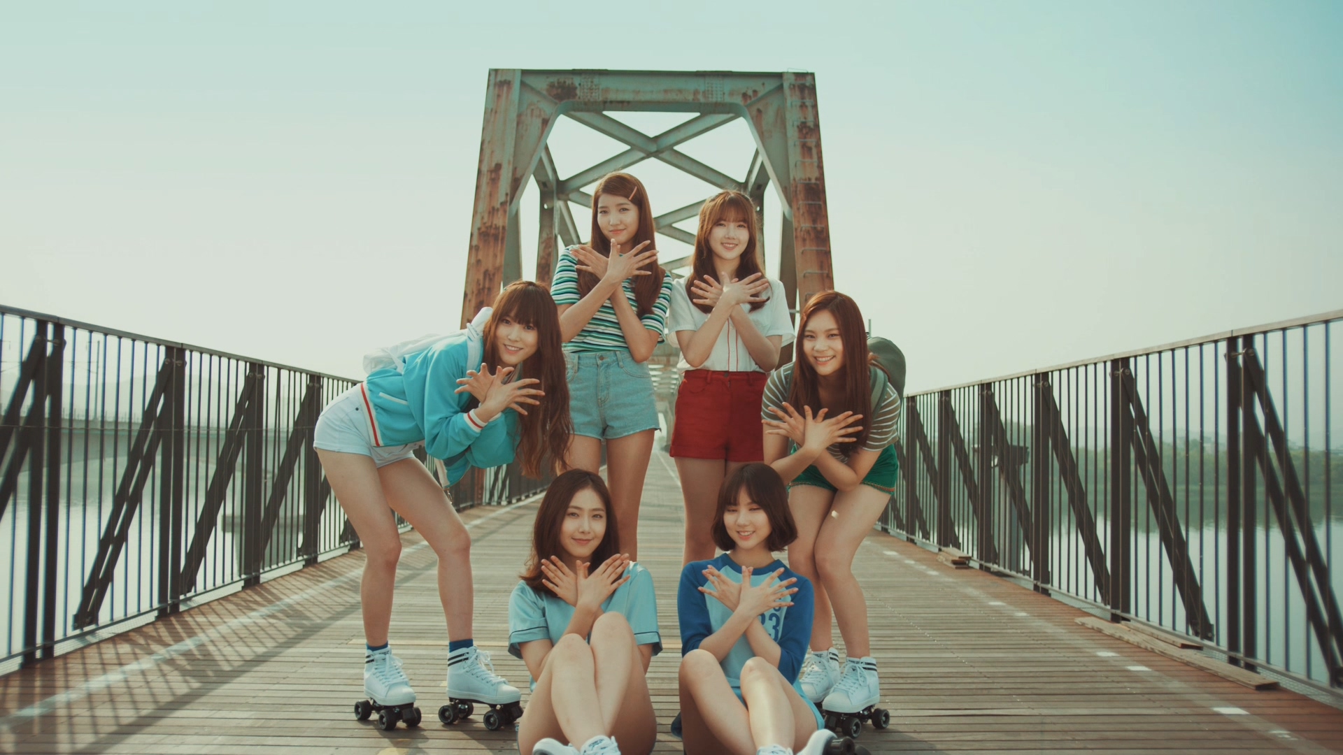 GFriend - Navillera (mvid-clean1080-2016).mp4_20160712_012730.802.jpg