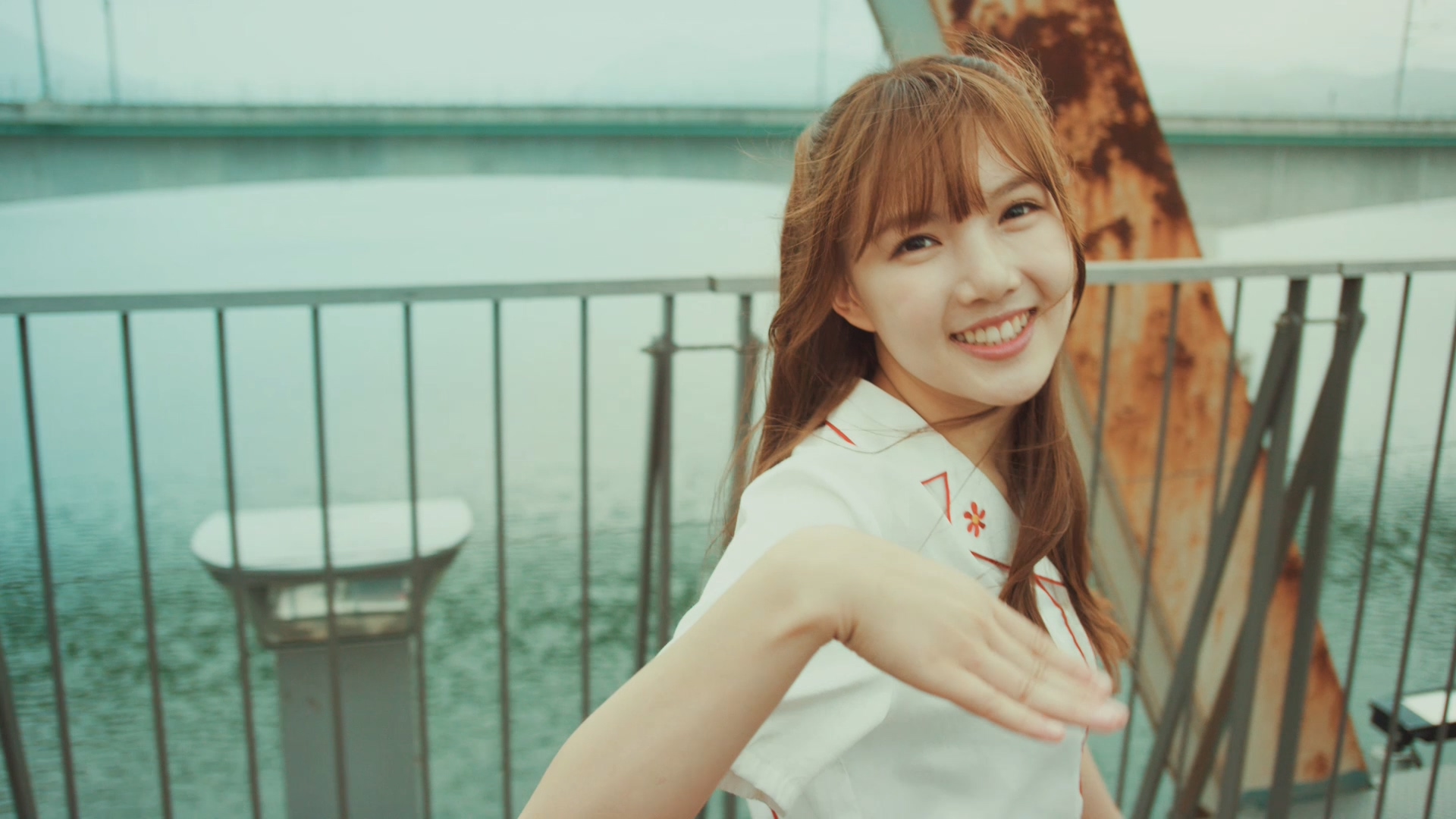 GFriend - Navillera (mvid-clean1080-2016).mp4_20160712_012722.345.jpg