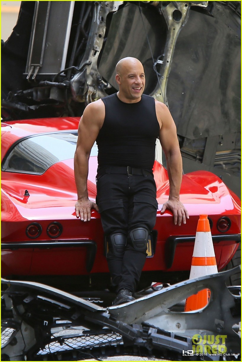 vin-diesel-fast-8-set-01.jpg