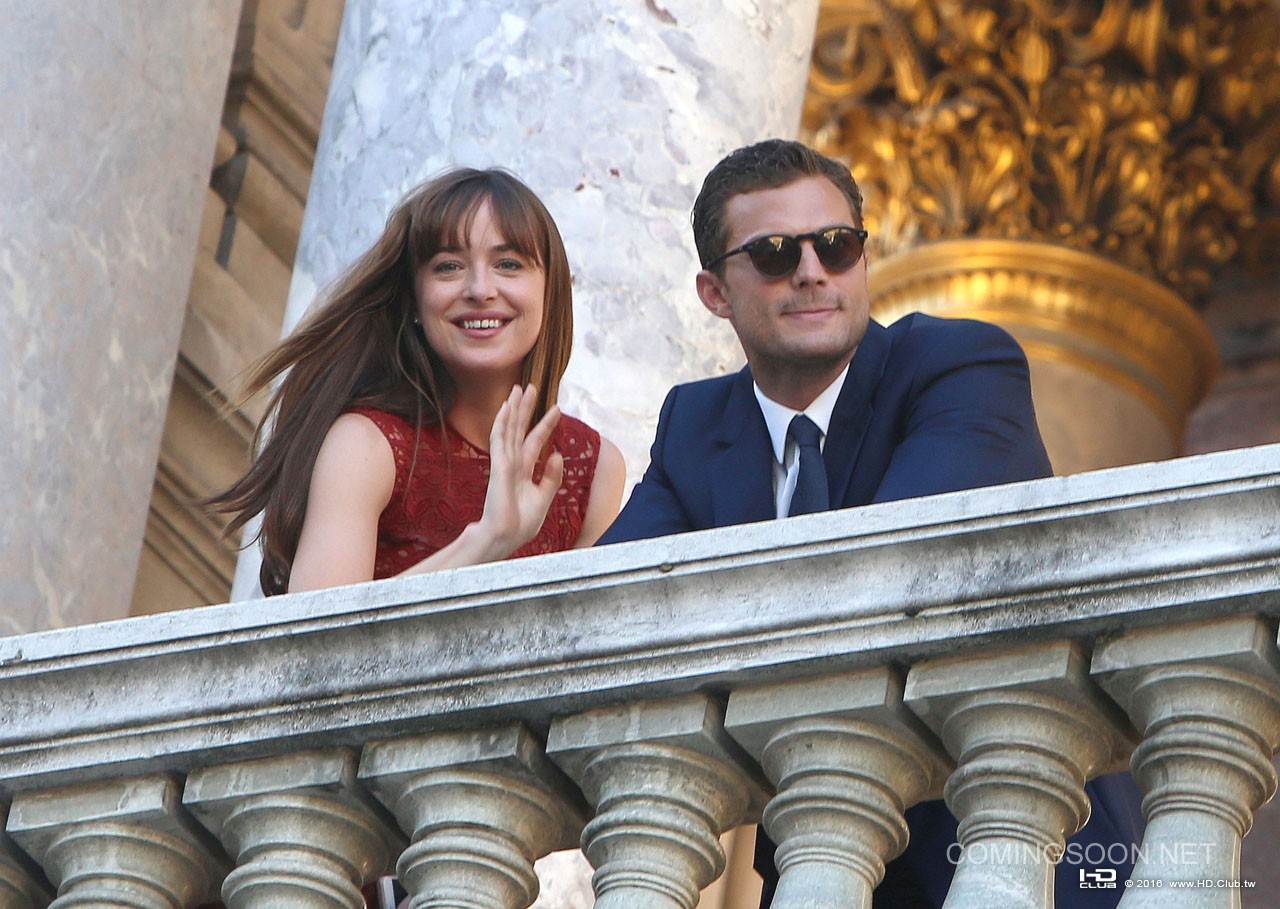 fiftyshades0002.jpg