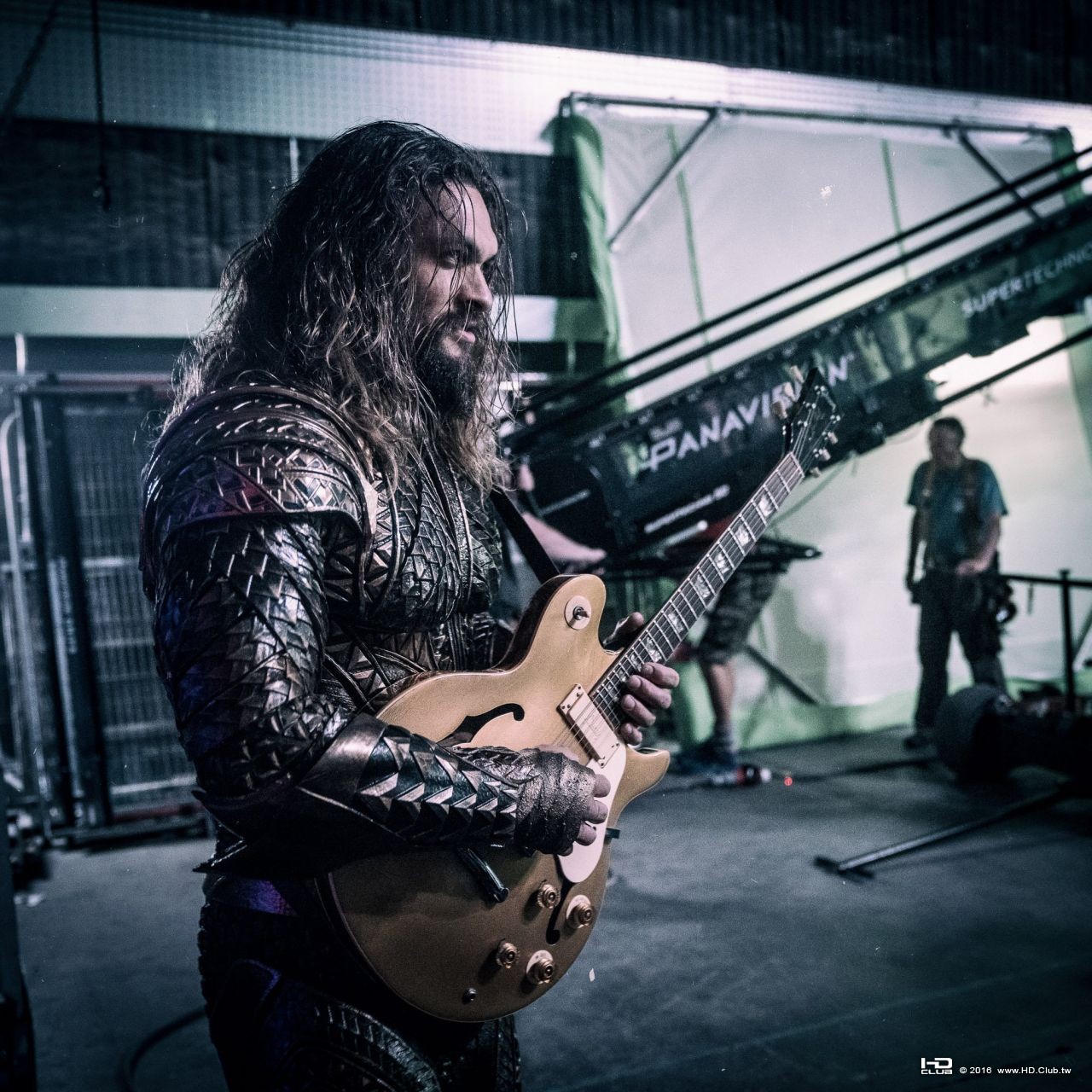 aquaman-and-his-guitar.jpg