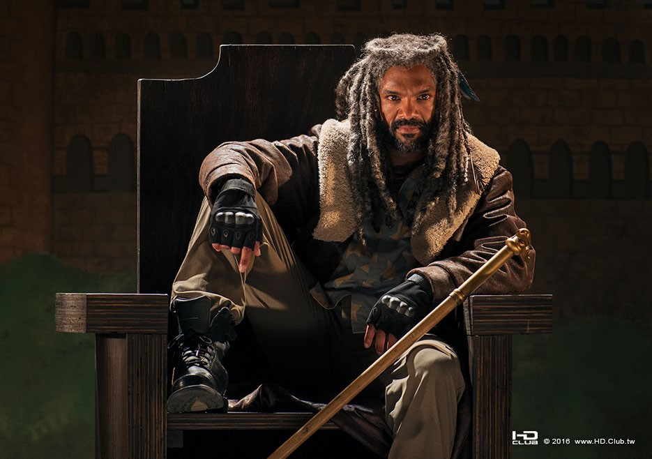 the-walking-dead-season-7-ezekial-payton-935.jpg