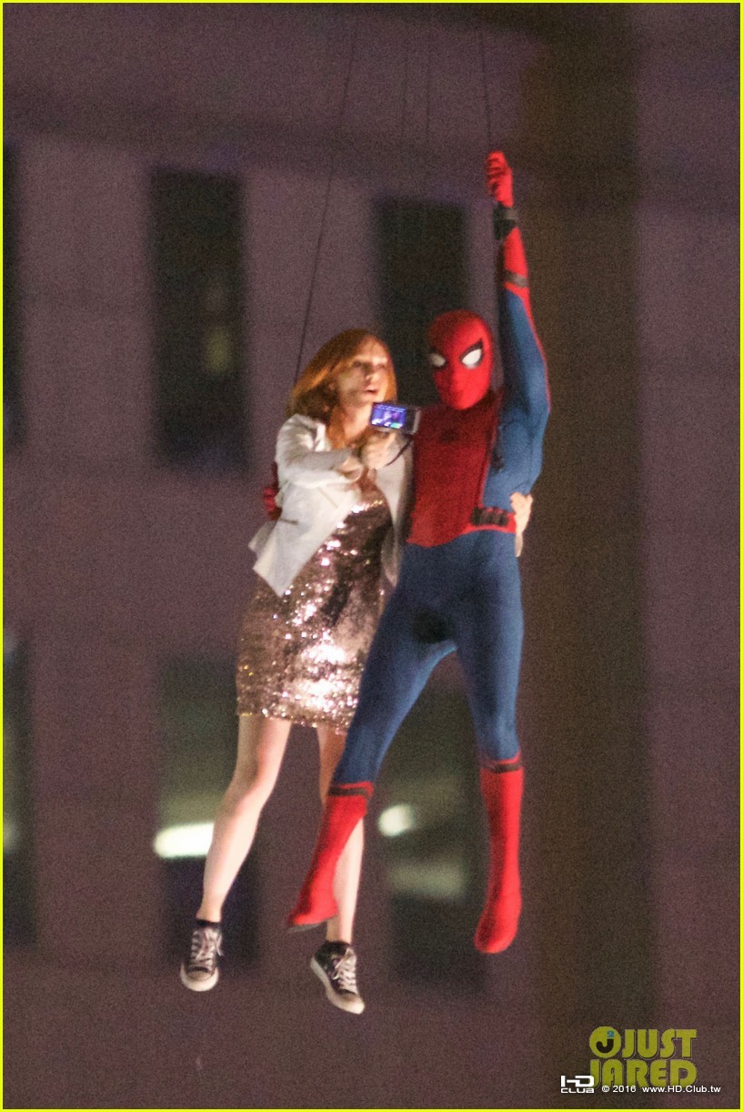 spider-man-stunt-doubles-helicopter-scene-02.jpg