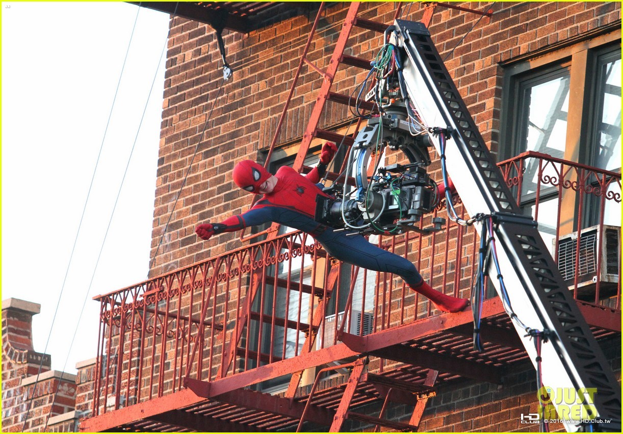 tom-holland-performs-his-own-spider-man-stunts-on-nyc-fire-escape-16.jpg