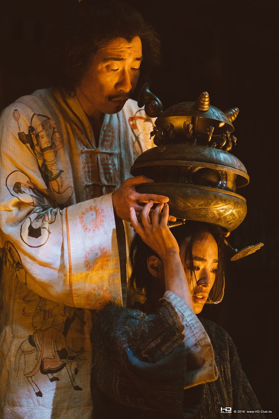 健忘村劇照＿王千源要拿忘憂神器讓舒淇忘記煩惱.jpg