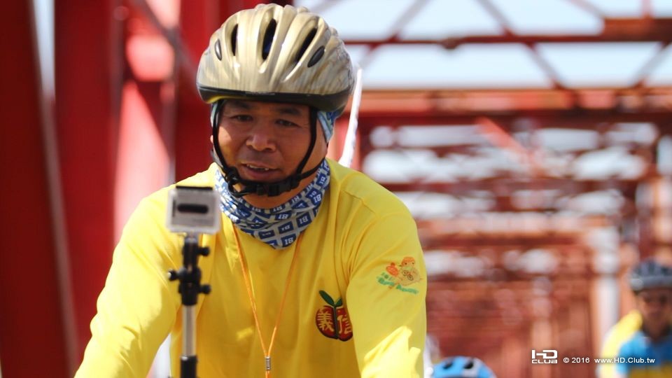 《單車天使》信義育幼院前院長吳文輝.jpg
