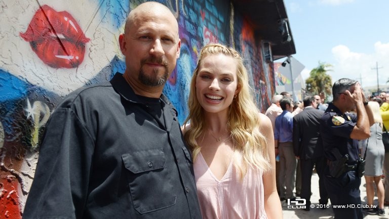 margot_robbie_david_ayer_wynwood_getty_-_h_2016.jpg