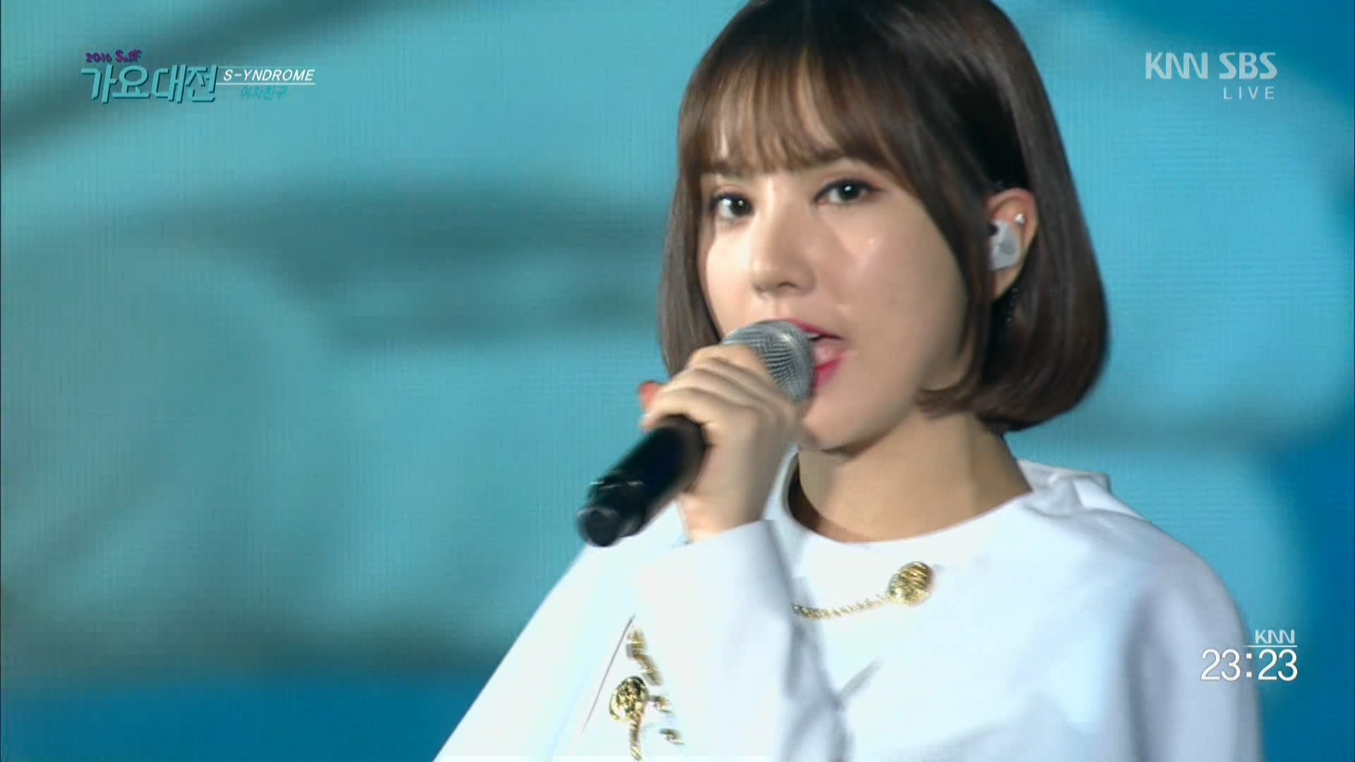 161226.KNN.2016 SAF 가요대전.1-2부 통합.HDTV.1080i.by.Shaytyen.ts_20170101_13171.jpg