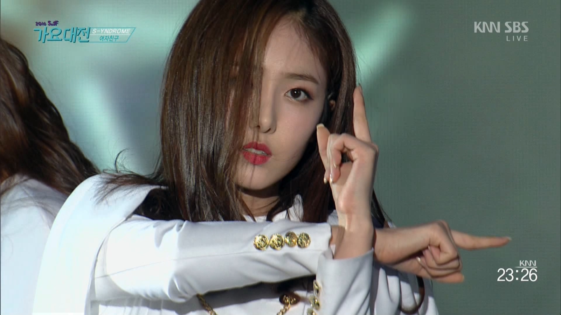 161226.KNN.2016 SAF 가요대전.1-2부 통합.HDTV.1080i.by.Shaytyen.ts_20170101_13190.jpg