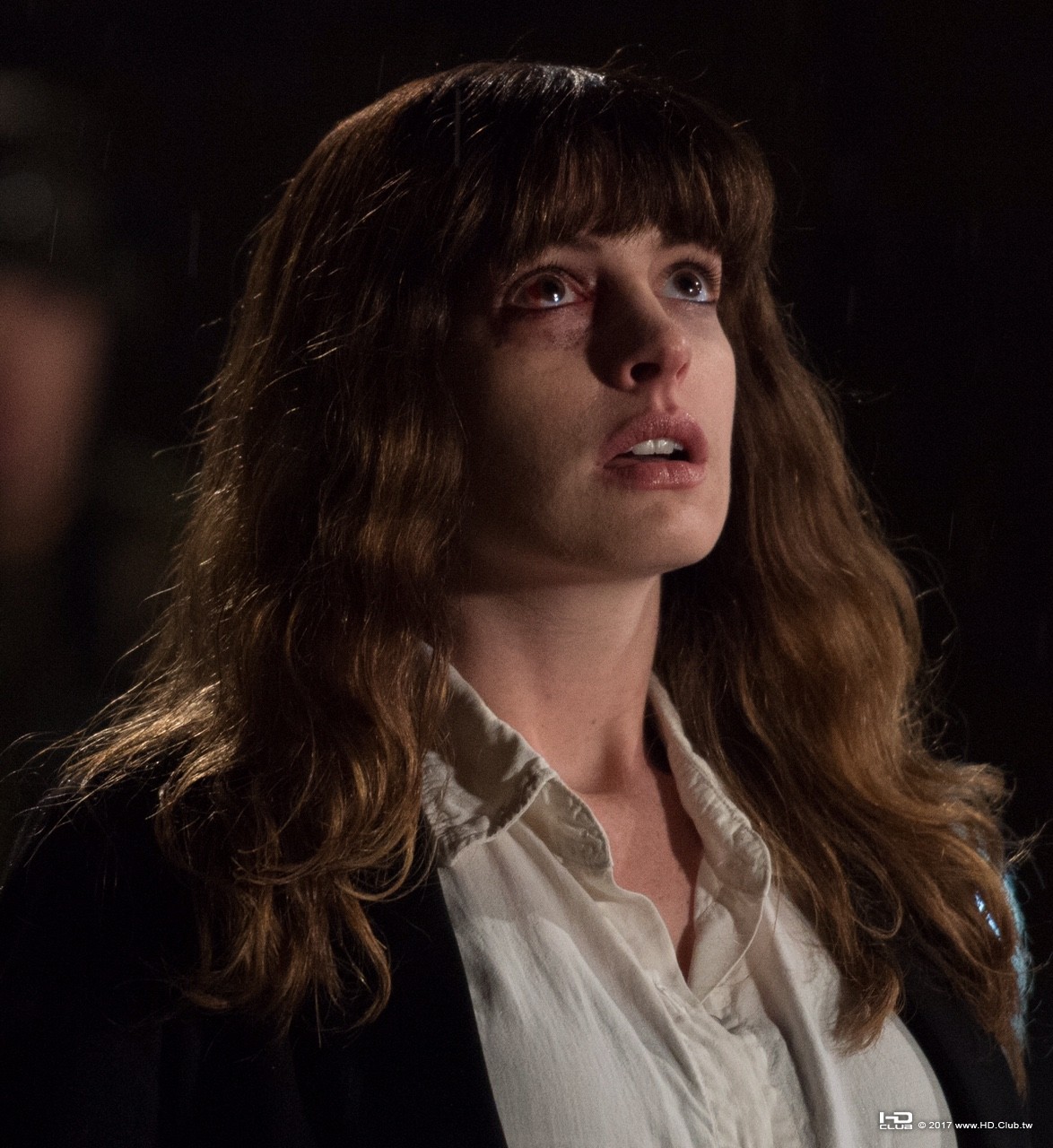 anne-hathaway-colossal.jpg