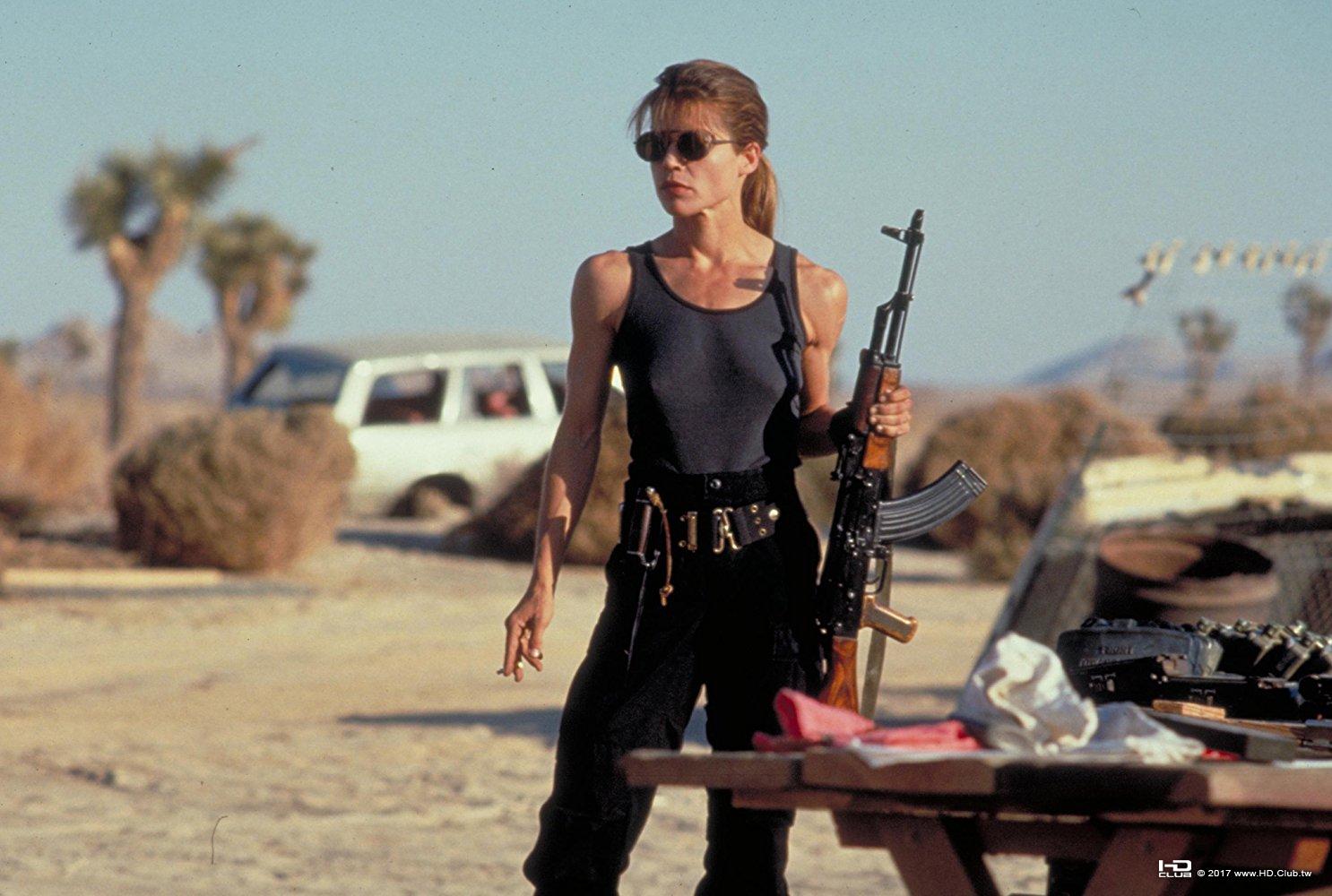 terminator-2-linda-hamilton.jpg