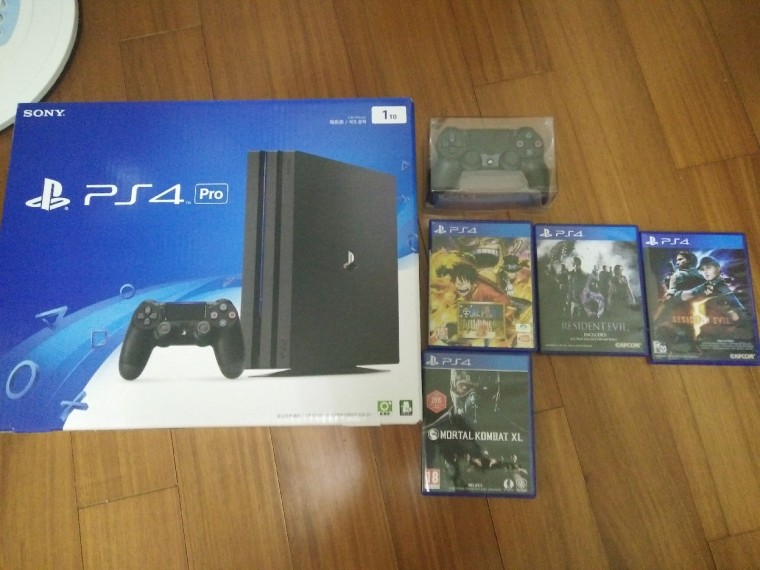 ps4 pro(2017年3月制造保固中)