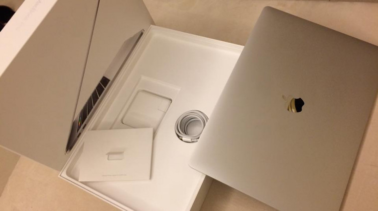 新版 MacBook Pro 15吋（已出）