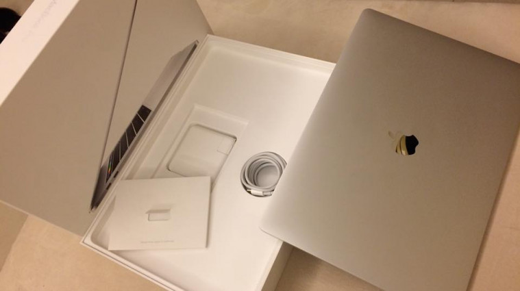 新版 MacBook Pro 15吋（已出）