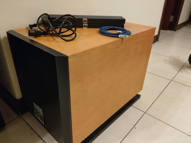 Arbiter 3a 大黃 重低音 600W